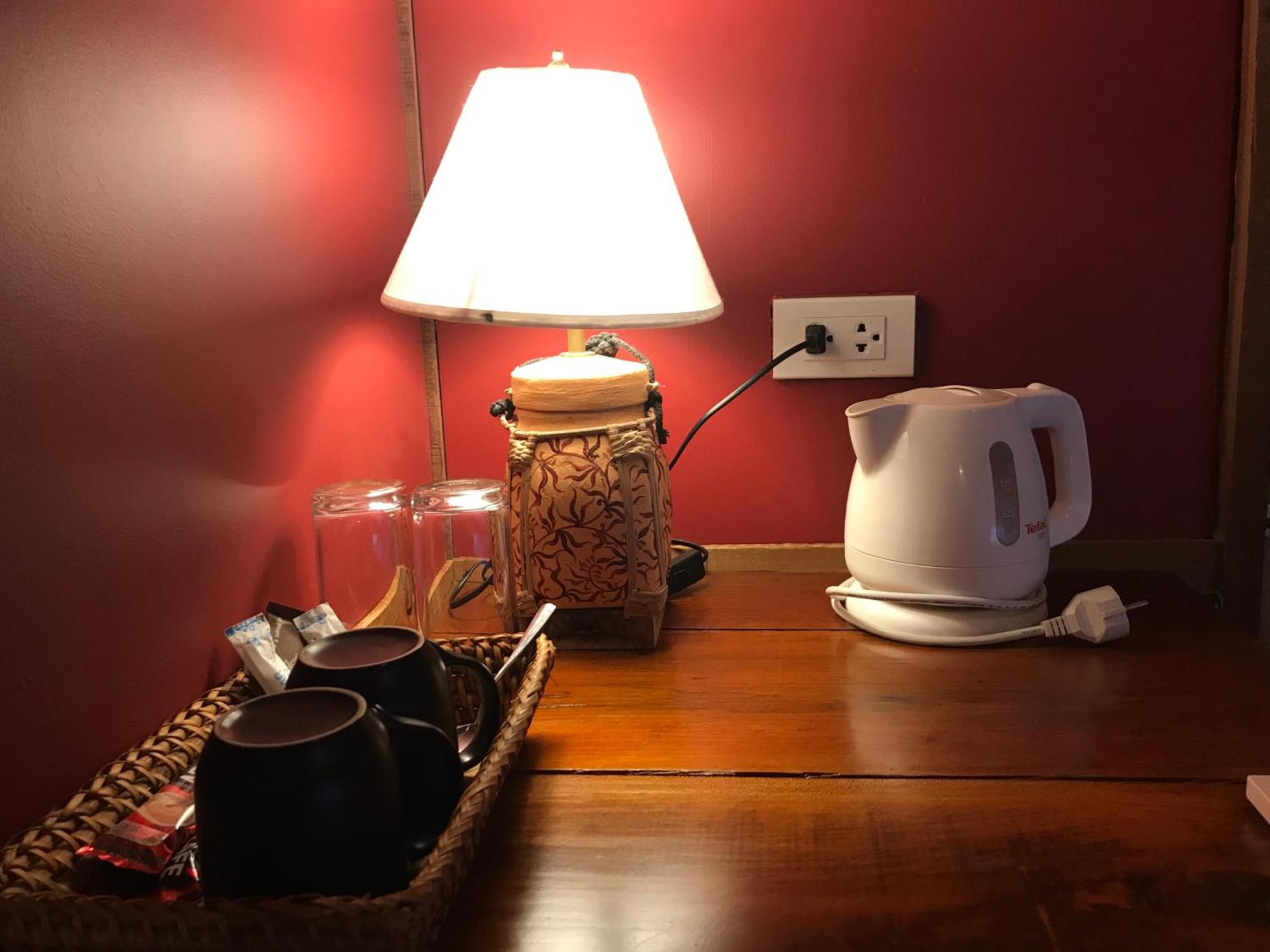 Castaway Beach Bungalows スリタヌ 部屋 写真