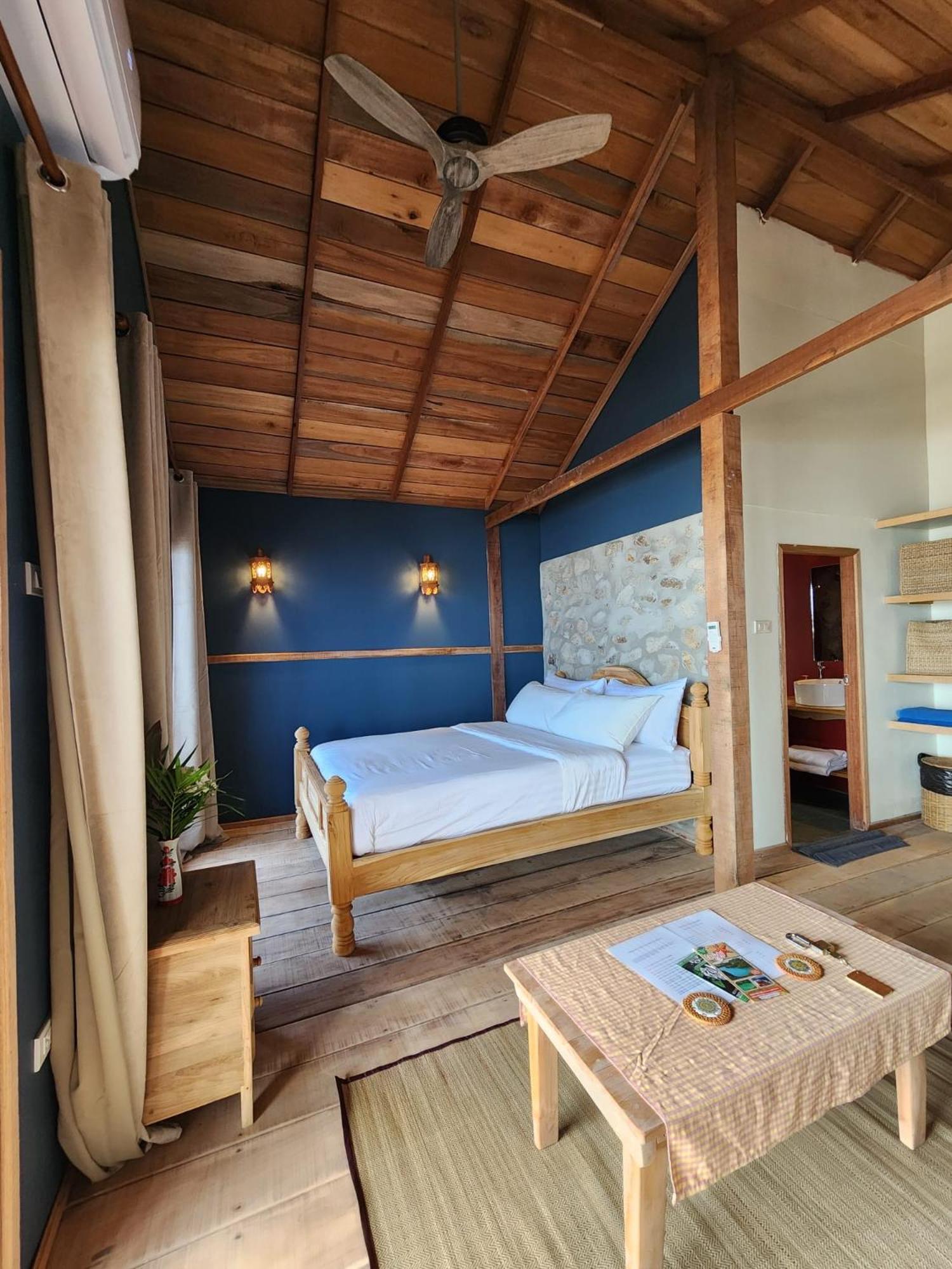 Castaway Beach Bungalows スリタヌ エクステリア 写真