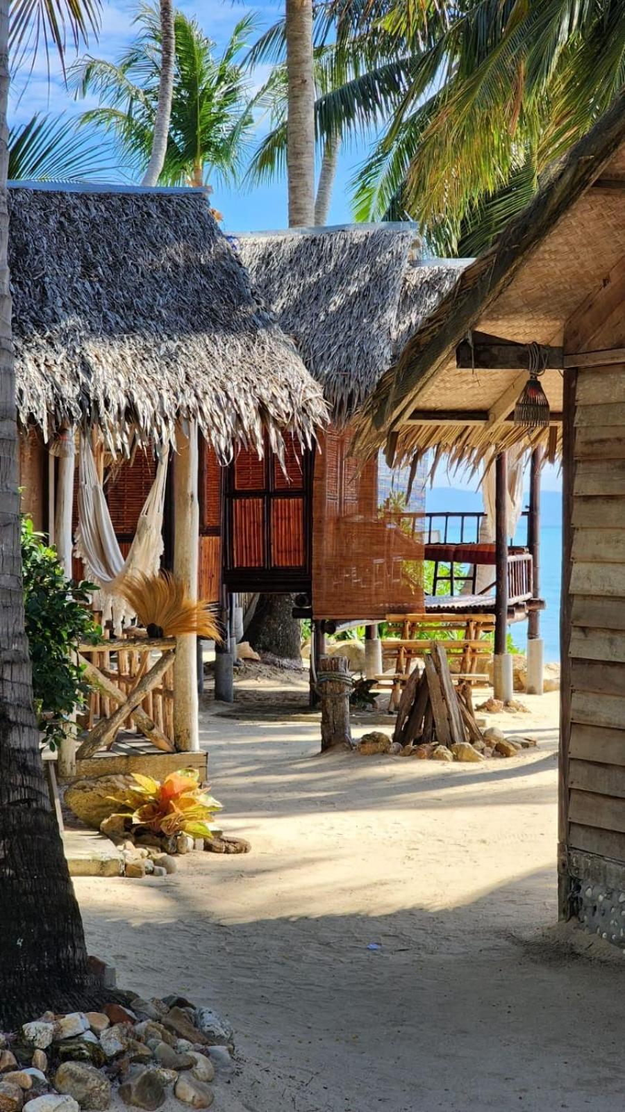Castaway Beach Bungalows スリタヌ エクステリア 写真