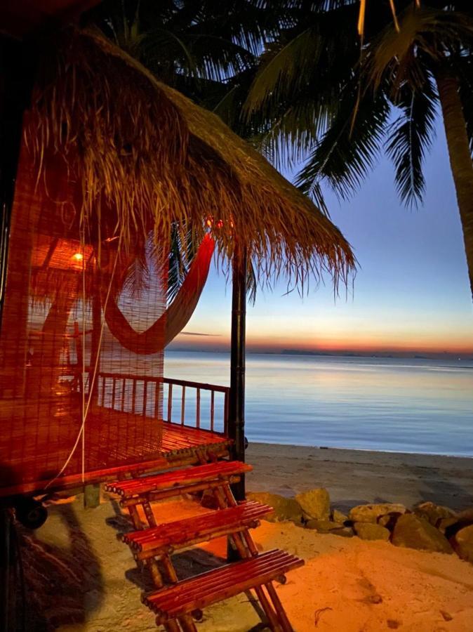 Castaway Beach Bungalows スリタヌ エクステリア 写真